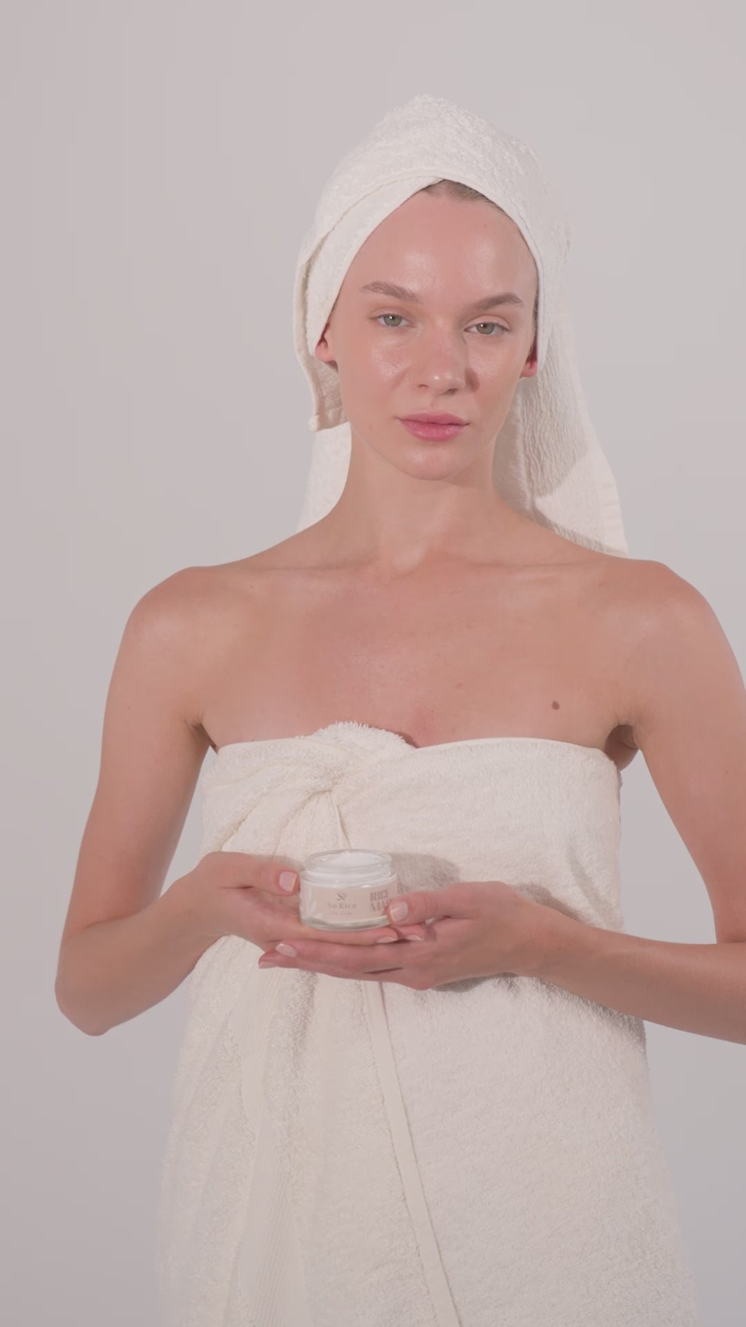 Pirinç Özlü Yüz Maskesi